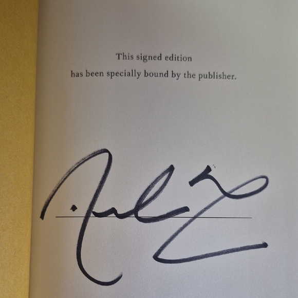 Daniel Silva First Edition Signed Copy! - Picture 4 of 9